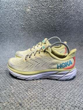 Hoka One One Clifton 8 Yellow Running Shoes Size 7.5 Women’s